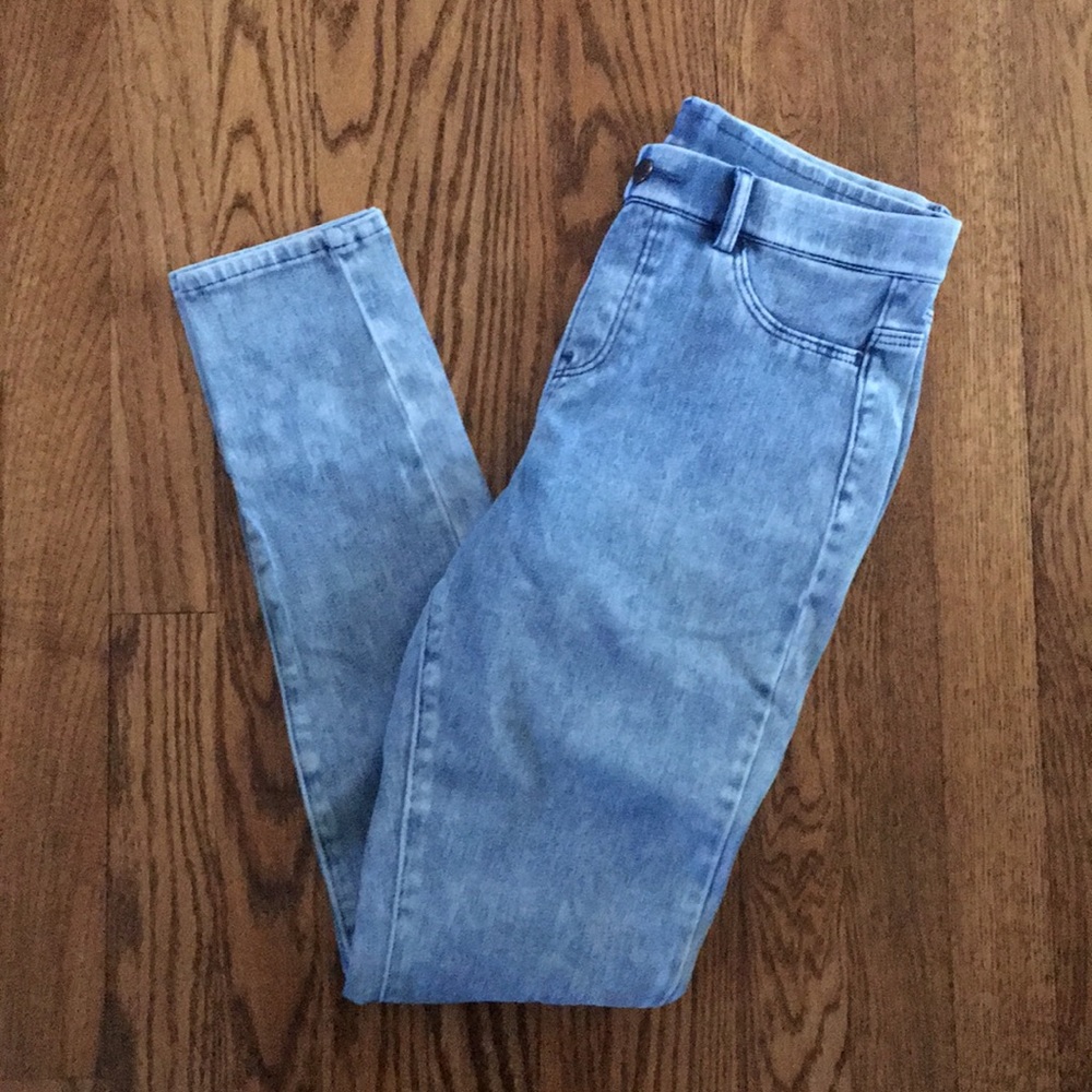 Uniqlo Light Wash Jeggings